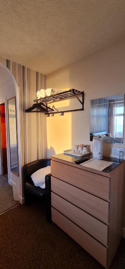 Ocean Bay Hotel Blackpool Kültér fotó