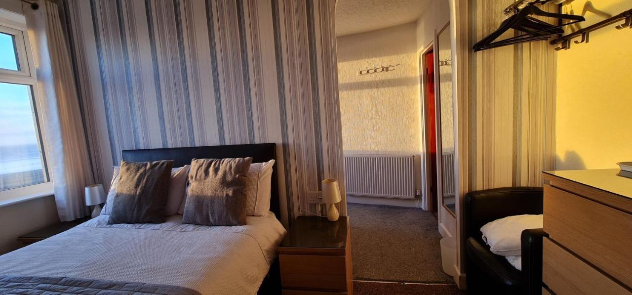 Ocean Bay Hotel Blackpool Kültér fotó