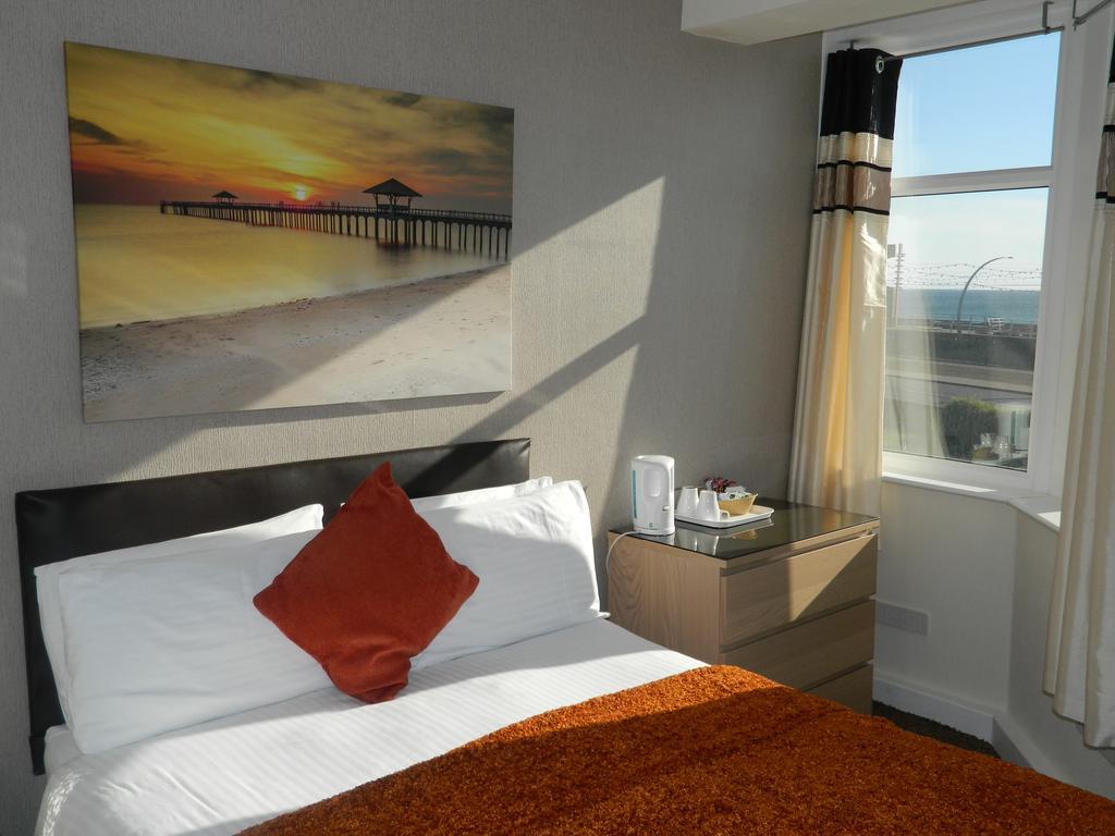 Ocean Bay Hotel Blackpool Kültér fotó